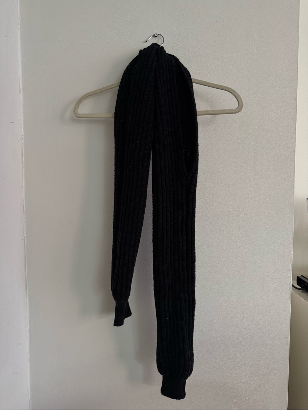 Sleeve-Only/Cropped Black Ribbed Shrug Sweater Like New